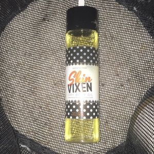 Perfectly Posh dry body oil